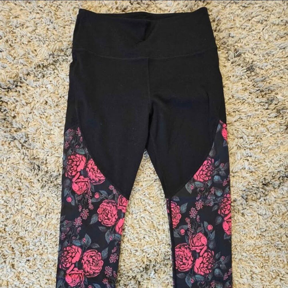 ZYIA Luxe leggings